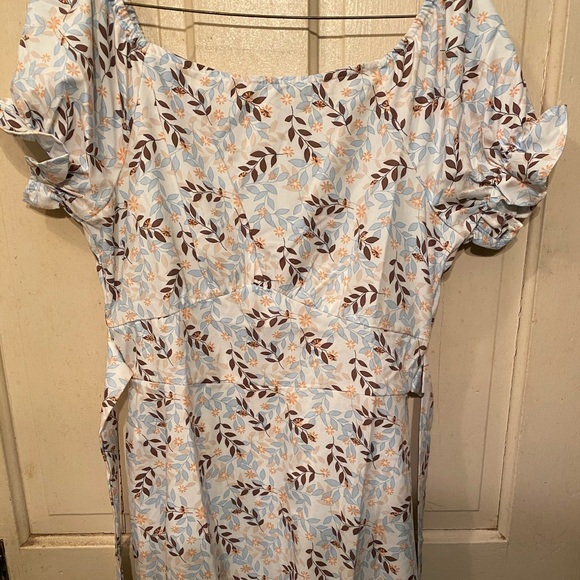 Sun Dress - Picture 2 of 6